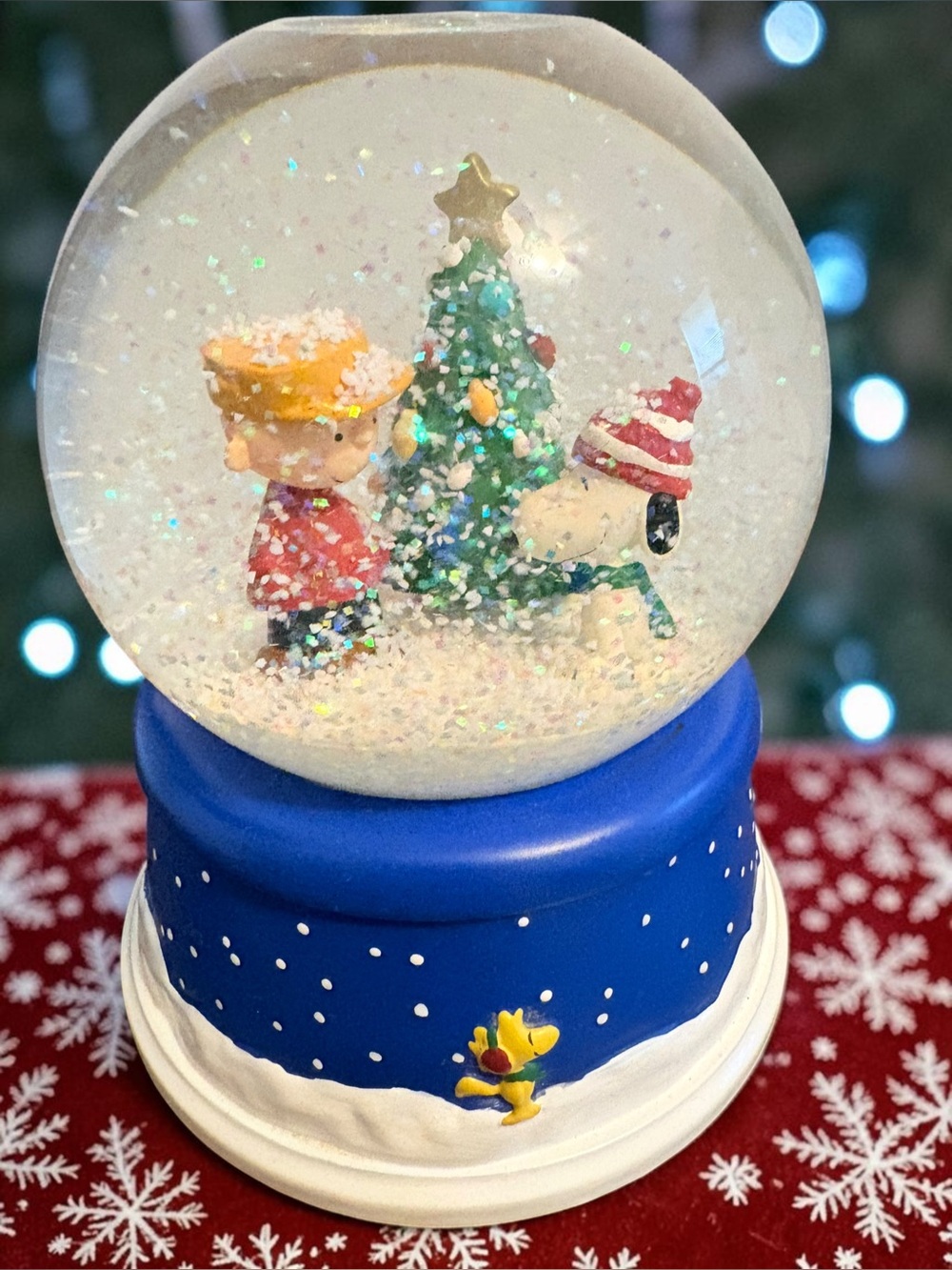 Vtg Hallmark Peanuts 50th Anniversary Musical Snow Globe